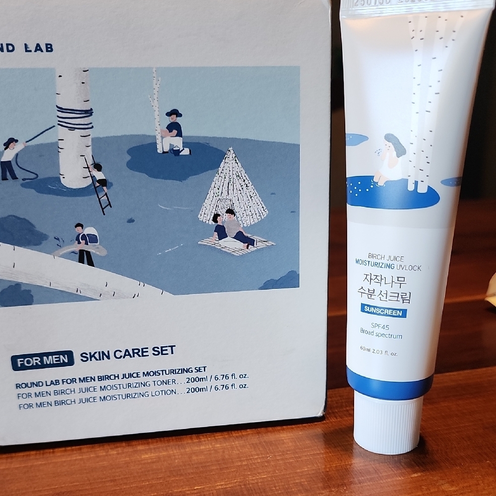 Birch Juice Sunscreen - Blue and White